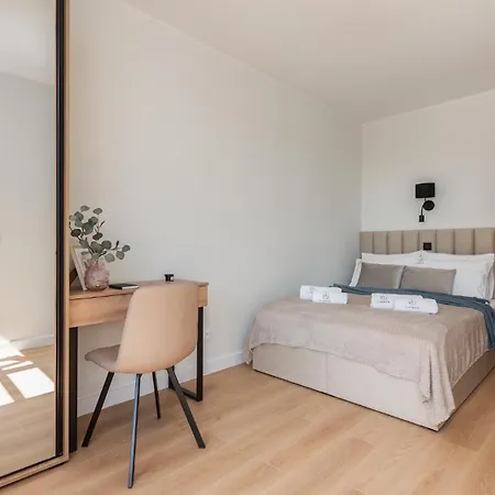 Flatbook - City Center Apartments Doki Living Danzig Exterior foto