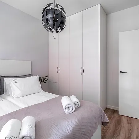 Flatbook - City Center Apartments Doki Living Danzig Exterior foto